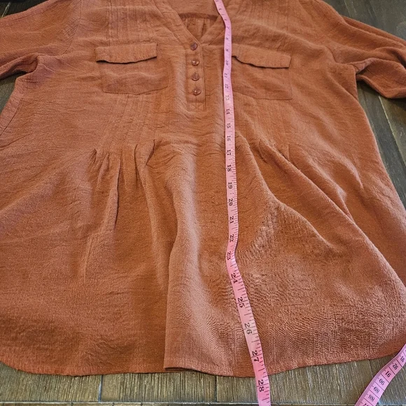 Zac & Rachael Women's Amber Flowy V-Neckline Blouse, Large - Picture 9 of 10